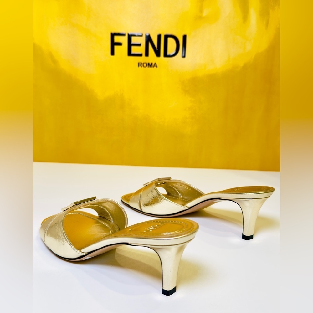 Fendi FFold Metallic Leather Kitten-Heel Sandal Light Gold Open Toe Slide Size36 - Picture 8 of 16